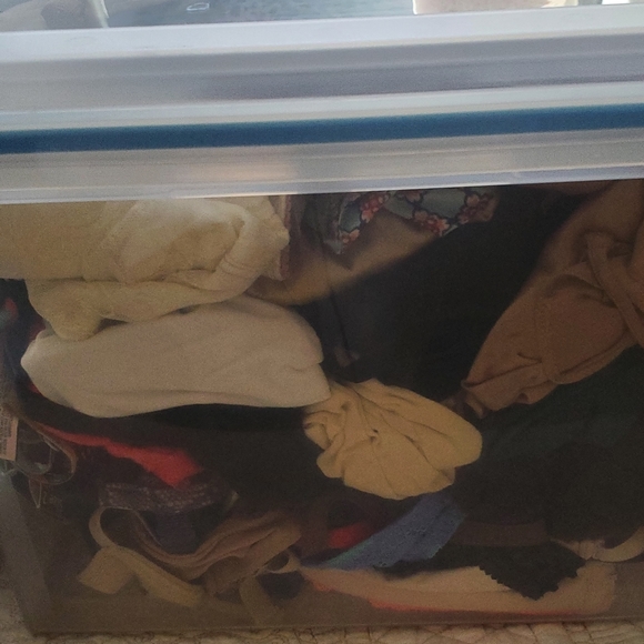 Kate Spade orange leather purse.  12" x 9" Two side zippers three inside pockets - Picture 4 of 11